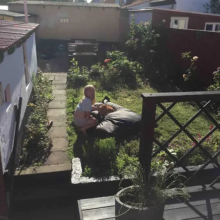 Cozy Little Townhouse With Small Garden And Sea View *